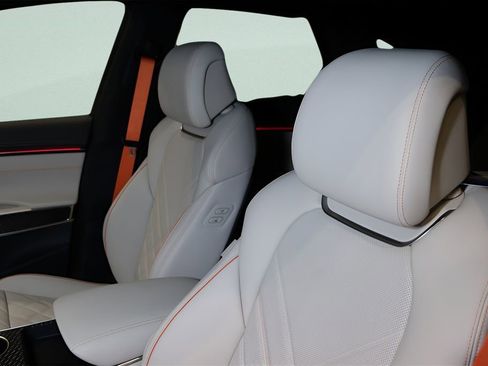 Certified 2026 Genesis GV70 3.5T Sport Prestige AWD/4WD image 10