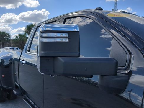 Used 2022 Chevrolet Silverado 3500 High Country AWD/4WD image 11