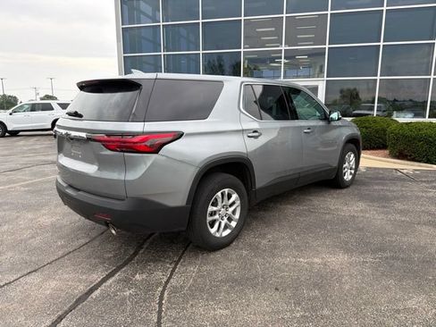 Used 2023 Chevrolet Traverse LS w/ Safety Package AWD/4WD image 5