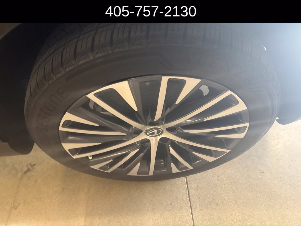 Used 2023 Lexus RX 350 Premium Plus w/ Cold Area Package AWD/4WD image 9