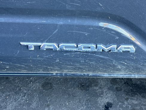 Used 2025 Toyota Tacoma SR5 image 6