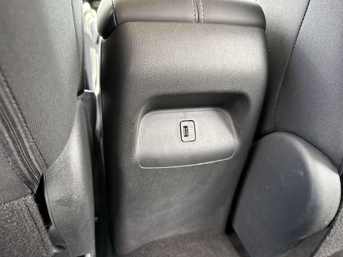 Used 2023 Nissan Sentra SV FWD image 37