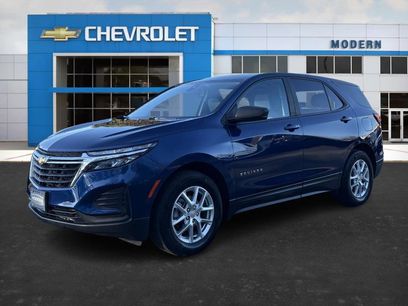 Used 2022 Chevrolet Equinox LS w/ LS Convenience Package