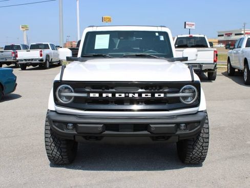Used 2021 Ford Bronco Outer Banks AWD/4WD image 2