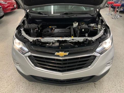 Used 2019 Chevrolet Equinox LS AWD/4WD image 34