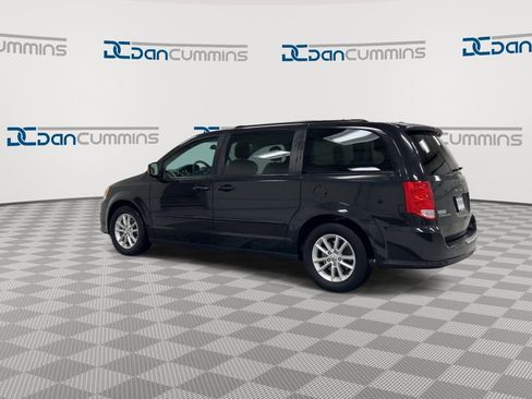 Used 2016 Dodge Grand Caravan SXT FWD image 6