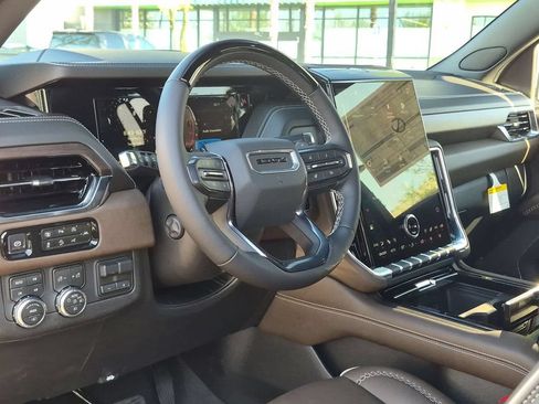 New 2026 GMC Yukon XL Denali Ultimate AWD/4WD image 12