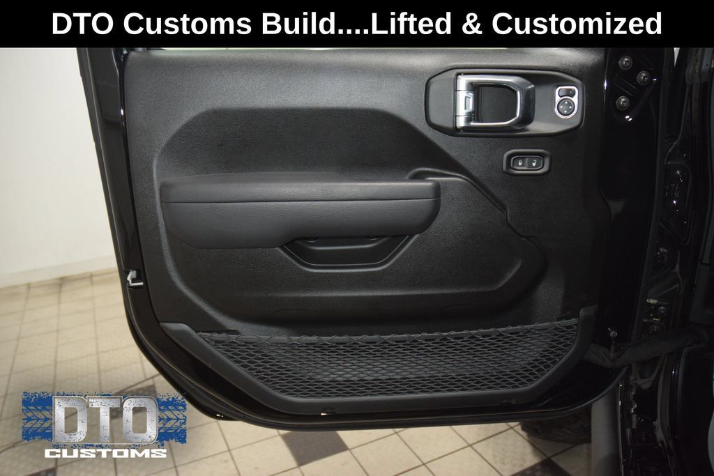 Used 2026 Jeep Wrangler Unlimited Sport AWD/4WD image 42
