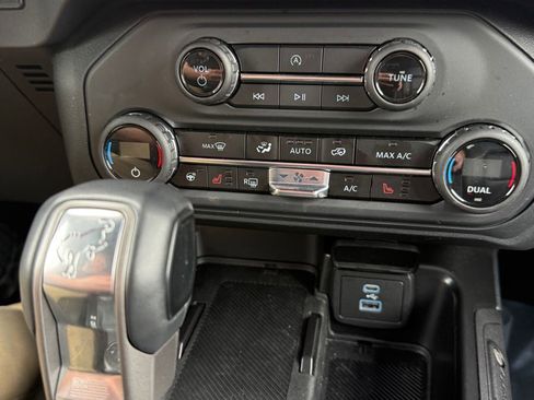 Used 2025 Ford Bronco Outer Banks AWD/4WD image 20