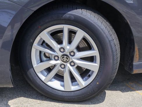 Used 2025 Toyota Camry LE FWD image 27