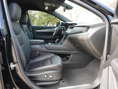 Used 2024 Cadillac XT5 Luxury FWD image 27