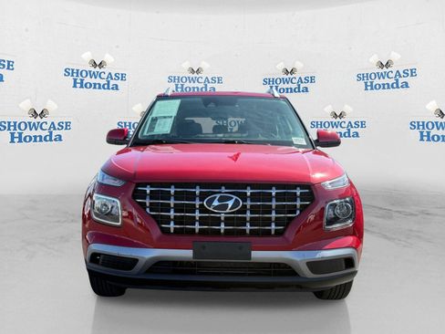 Used 2022 Hyundai Venue SEL image 4