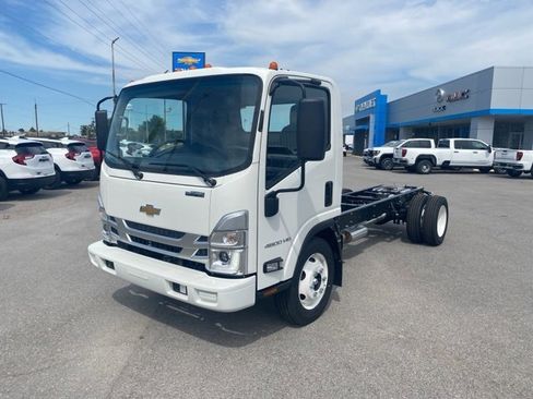 New 2024 Chevrolet Low Cab Forward image 2