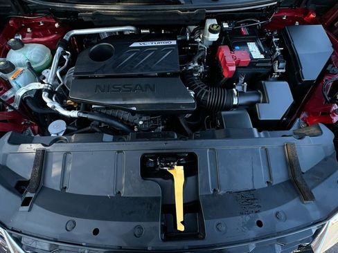 Used 2021 Nissan Rogue Platinum image 40