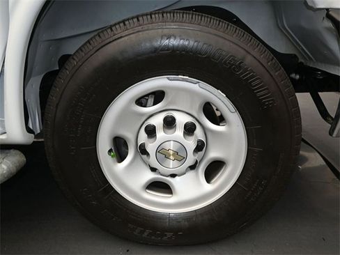 Used 2024 Chevrolet Express 2500 w/ Driver Convenience Package image 13