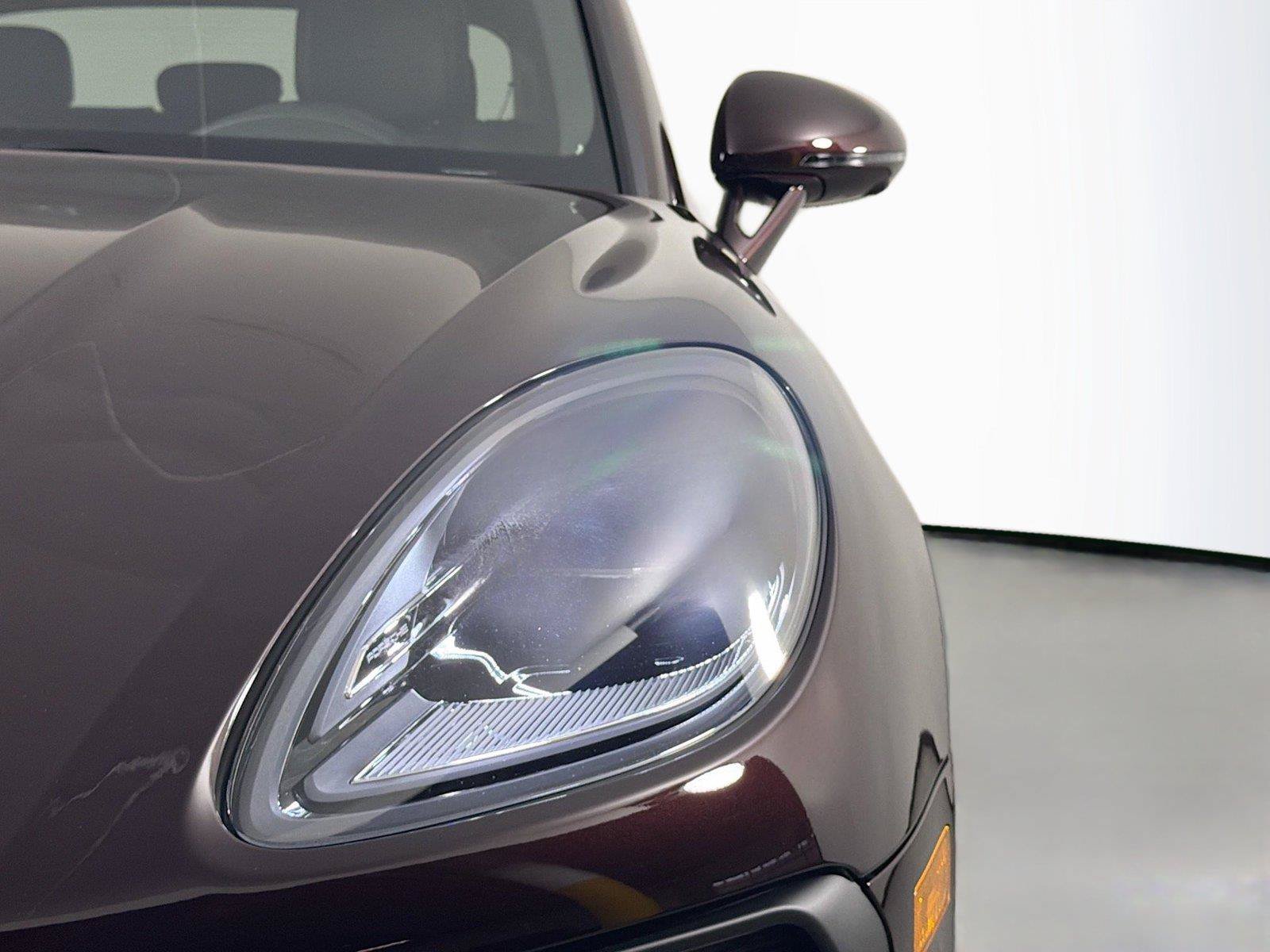 Used 2026 Porsche Macan Turbo AWD/4WD image 15