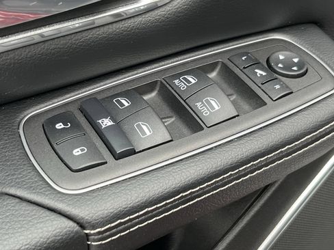 Used 2023 RAM 1500 Laramie image 18