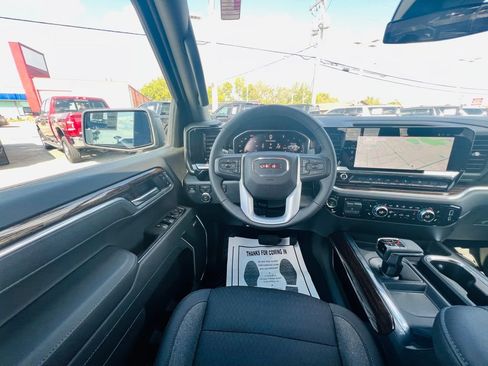 New 2026 GMC Sierra 1500 Elevation w/ Preferred Package image 17