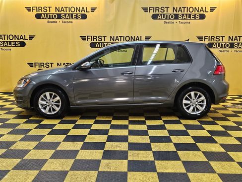 Used 2015 Volkswagen Golf SE image 6