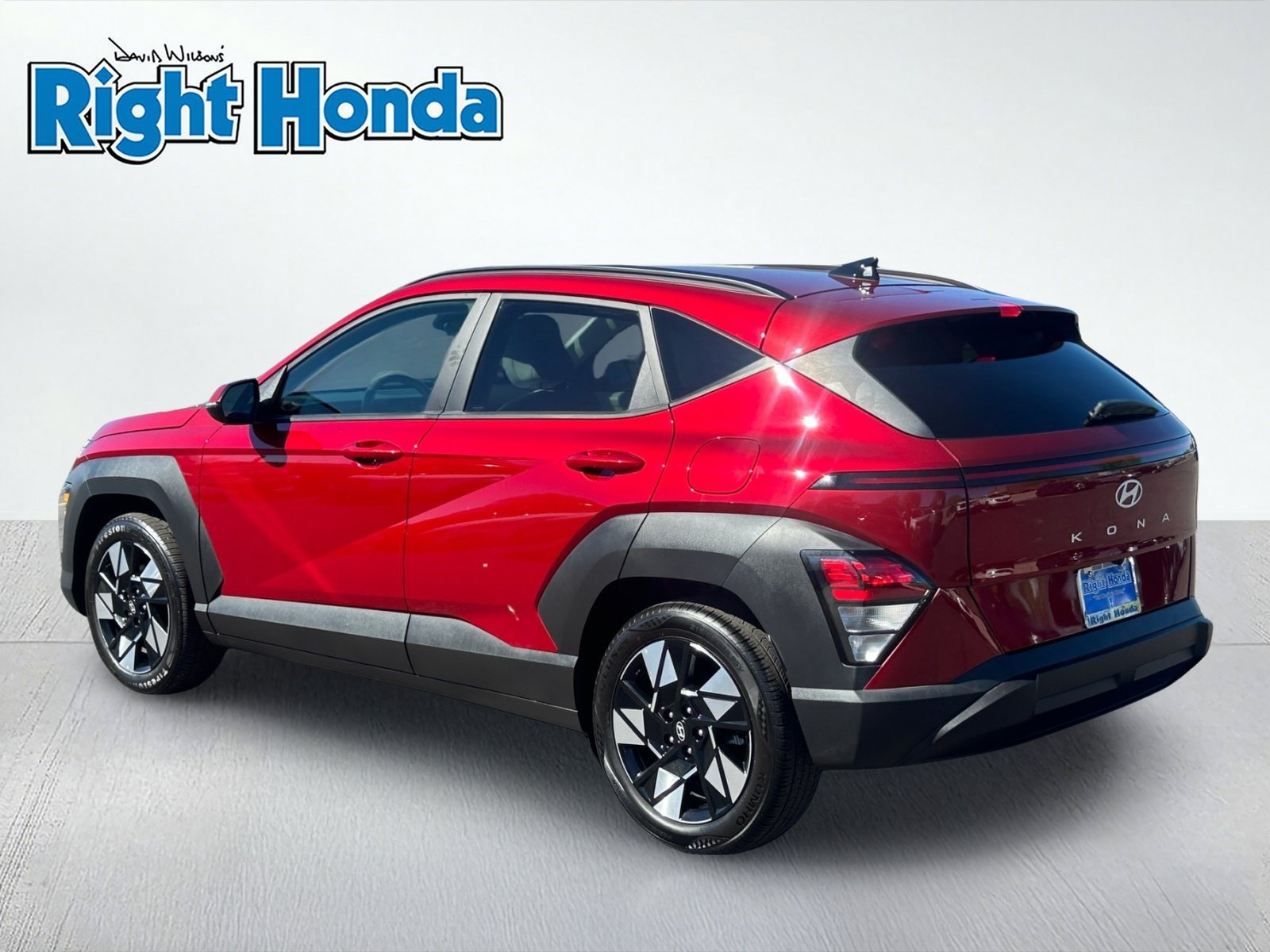 Used 2025 Hyundai Kona SEL FWD image 4