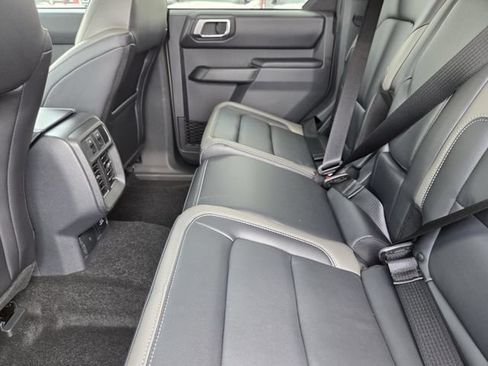 New 2026 Ford Bronco Outer Banks w/ Sasquatch Package AWD/4WD image 24