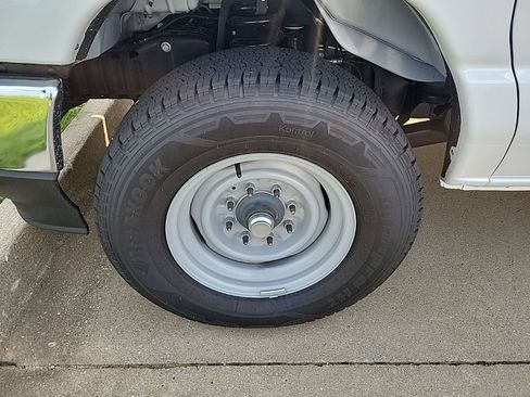 New 2025 Ford E-350 and Econoline 350 Super Duty w/ Power Equipment Group image 23