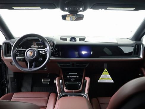 New 2026 Porsche Cayenne S image 10