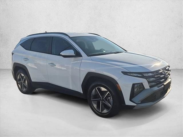 Used 2025 Hyundai Tucson SEL FWD image 3