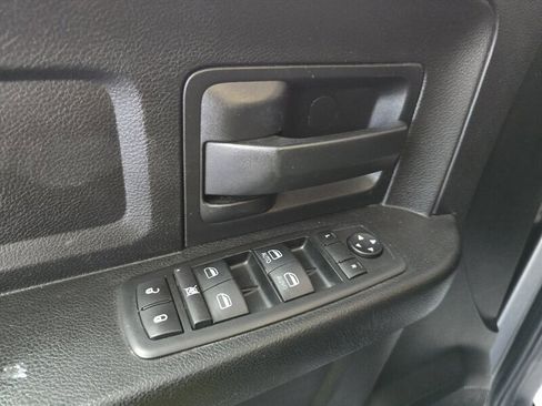 Used 2013 RAM 1500 Express AWD/4WD image 22