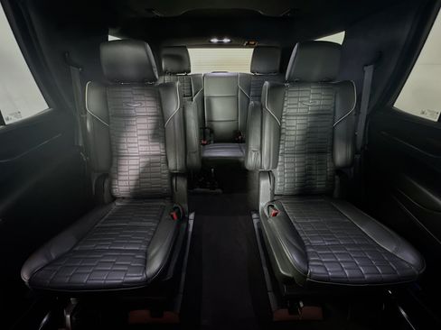 Used 2024 Cadillac Escalade Sport Platinum w/ LPO, ONYX Package AWD/4WD image 30