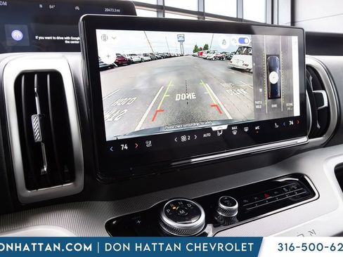 Used 2025 Ford Expedition Active AWD/4WD image 8