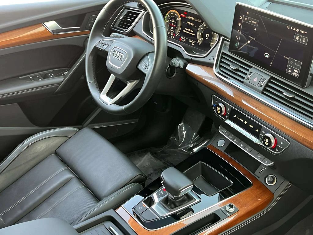 Used 2021 Audi Q5 e Prestige w/ Prestige Package AWD/4WD image 11