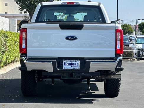 New 2025 Ford F250 XL w/ XL Off-Road Package image 5