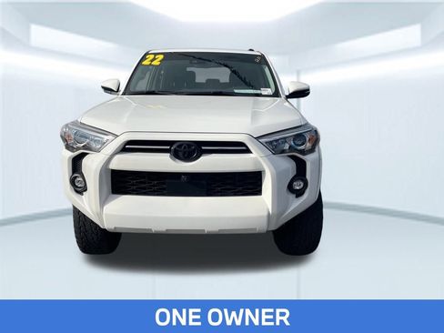 Used 2022 Toyota 4Runner SR5 Premium image 2