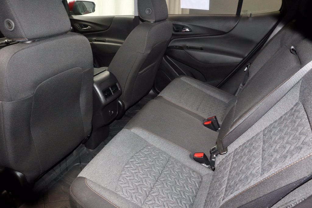 Used 2024 Chevrolet Equinox LT w/ LPO, Floor Liner Package FWD image 20