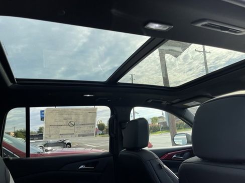 New 2026 Chevrolet Traverse Z71 w/ Enhanced Driving Package image 7