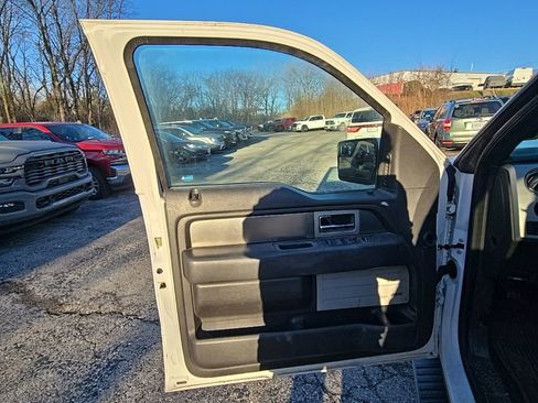 Used 2014 Ford F150 FX4 w/ Equipment Group 402A Luxury image 20
