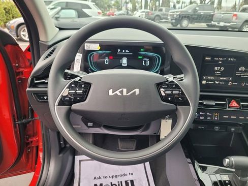 New 2026 Kia Niro LX image 12