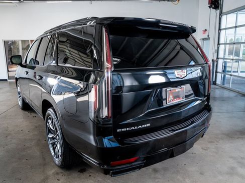 Used 2021 Cadillac Escalade Sport w/ Driver Assist Tech Package image 21