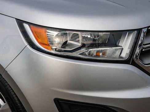 Used 2015 Ford Edge SE image 15