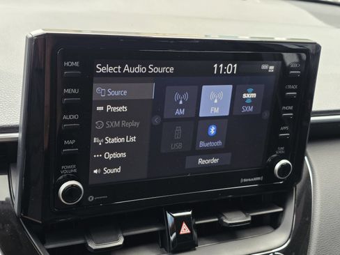 Used 2022 Toyota Corolla Cross LE FWD image 21
