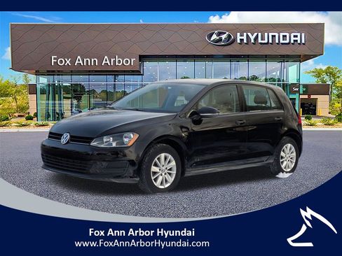 Used 2016 Volkswagen Golf S image 1