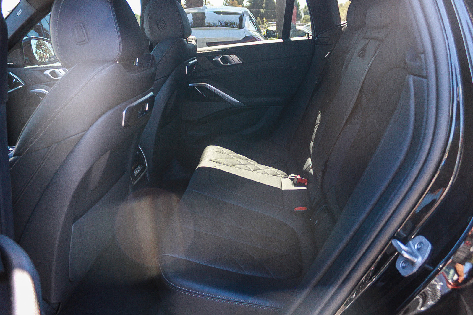Used 2024 BMW X6 xDrive40i w/ Premium Package AWD/4WD image 18