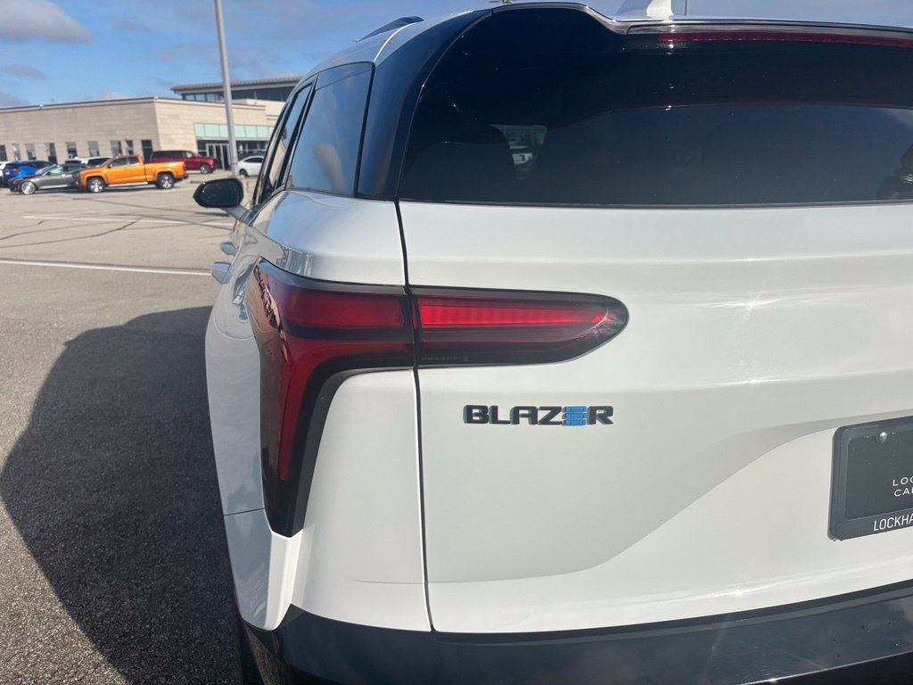 Used 2024 Chevrolet Blazer EV RS AWD/4WD image 11