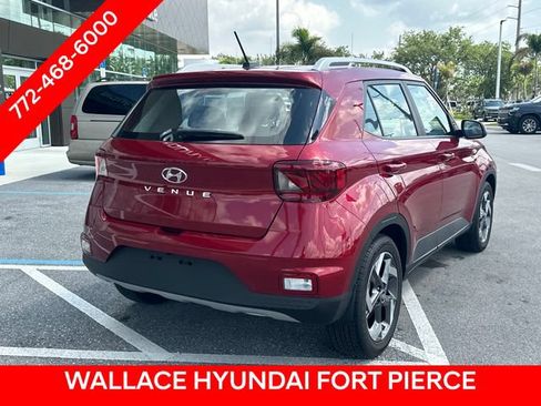Used 2023 Hyundai Venue Limited w/ Cargo Package FWD image 7