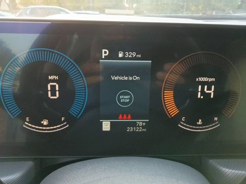 Used 2025 Hyundai Sonata SEL FWD image 2