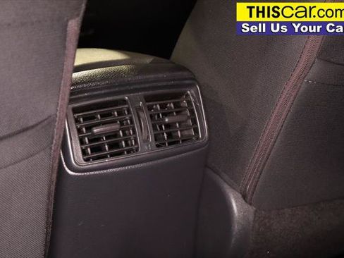 Used 2017 Nissan Rogue SV FWD image 23