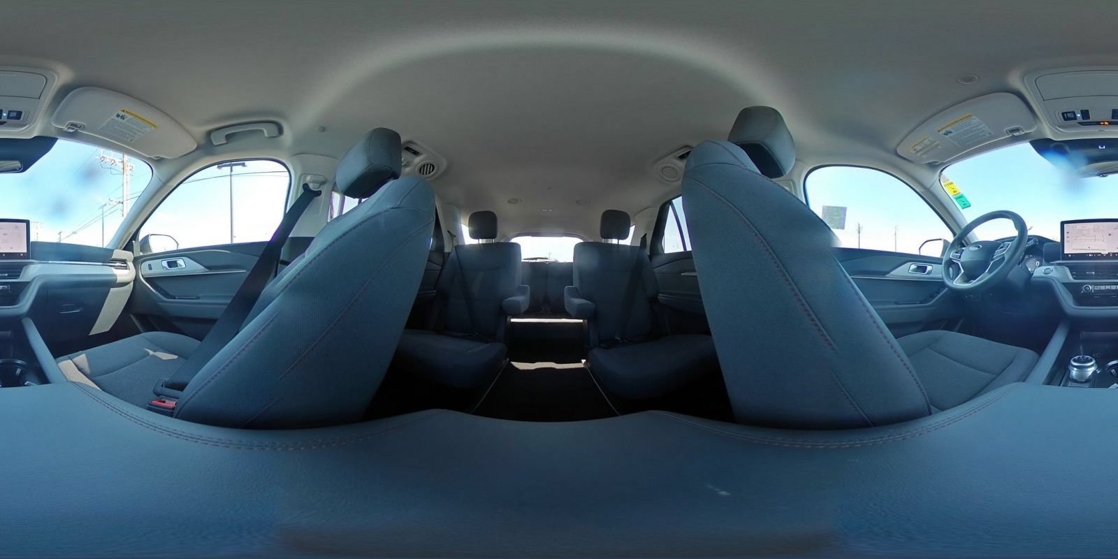 Used 2026 Ford Explorer Active AWD/4WD image 43