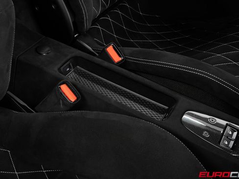 Used 2015 Ferrari 458 Speciale Coupe RWD image 40