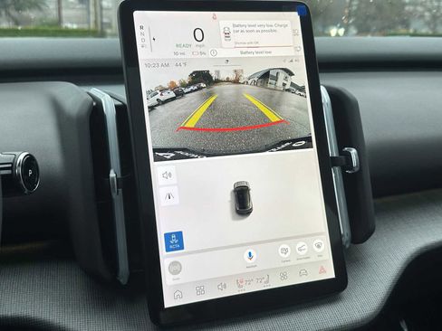 New 2025 Volvo EX30 Plus w/ Protection Package Premier image 24